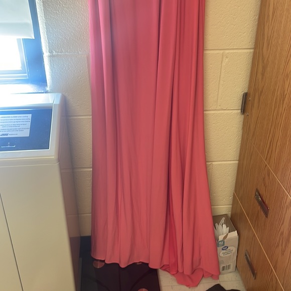 NWT IEENA FOR MAC DUGGAL 26890 DRAPED SIDE KNOT JERSEY GOWN W/ RHINESTONE RING - Picture 6 of 10